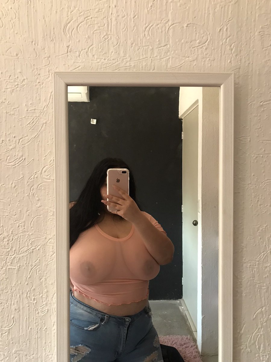 Lilivan2197's tweet photo. Quien quiere ver mis bbis ? 🥵
Dm solo mujeres 😏😘 https://t.co/Whb7A0JIxk