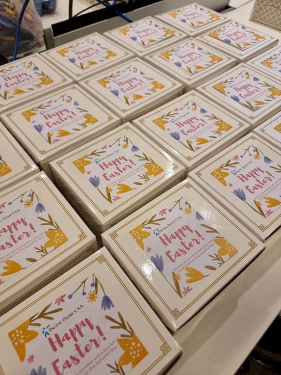ThePacificPrime's tweet photo. Did you have a good Easter Holiday? Our Singapore office certainly did! We hosted an Easter Egg Hunt for our staff, with 18 eggs hidden across the office, 6 of which held Starbucks vouchers inside. The team wrapped up by digging into well-deserved sweets. 

#Easter #PrimeLife https://t.co/znZH4LwA65