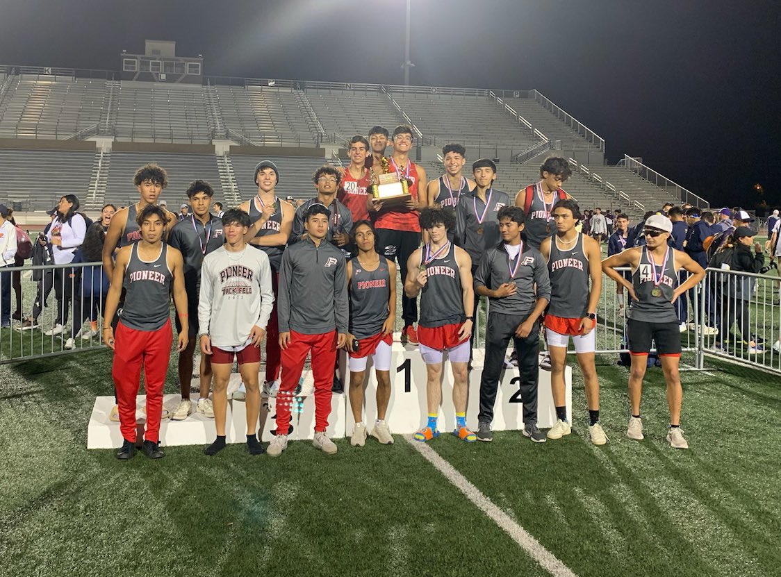 #PioneerNation, your Dist 31-5A Boys Track & Field Champions🥇🏆!!! Way to go DBacks! #AllGasNoBrakes