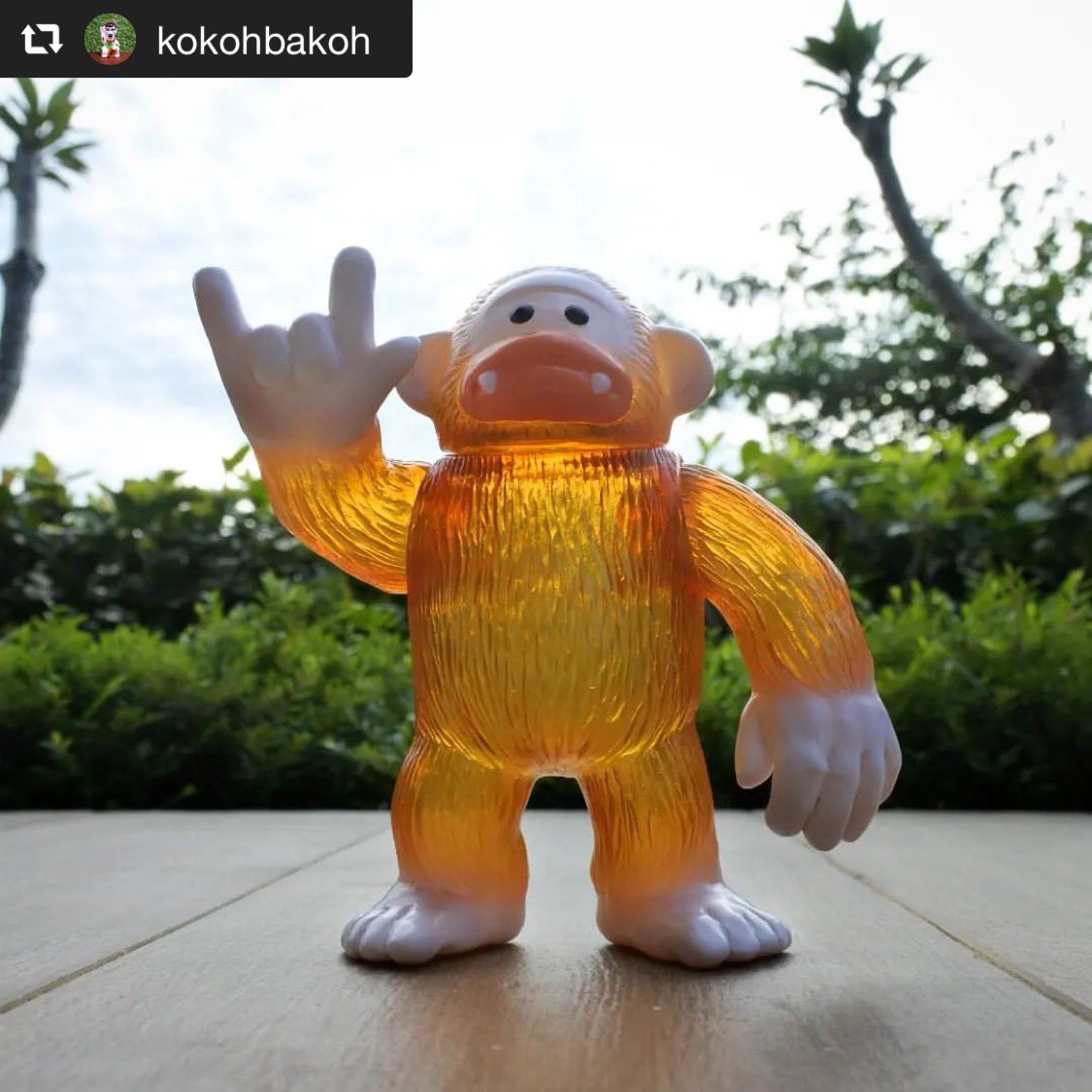 hariken_brand's tweet photo. Arigato🤟🐵🍀
#ヤーティ
#TTE2023
#ソフビ
#repost @kokohbakoh
Yeahti... #yeahti #clearbrown #hariken #kenichihariu #japan #sofubi #softvinyl #sofvi #arttoy #designertoy #tte #thailandtoyexpo #thailandtoyexpo2023 #exclusive #specialcolor #toy #actionfigure #coolstuff #signed https://t.co/WgO60AENX2