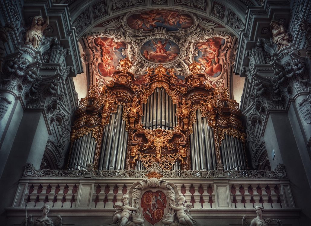 jeramiahrossnz's tweet photo. The St. Stephen’s Cathedral Pipe organ is so epic! 17,000 pipes. I am currently thinking about Pipe organs for some reason, but yeah! Neat I thought. #pipeorgans https://t.co/q4nEHm2VYP
