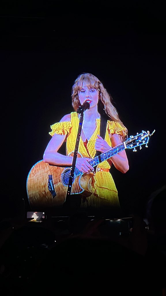 TheSwiftSociety's tweet photo. 🎶| The first surprise song is "Speak Now" https://t.co/KvBTpU2inI