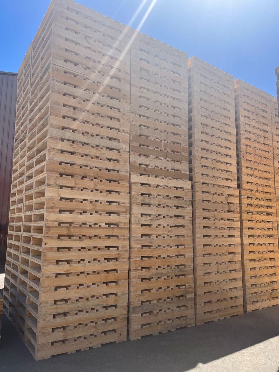 Efficiency at its finest- Discover the beauty and versatility of timber, pallets, and woodchips - explore our collection today!  ❤
#Landscaping #Woodworking #Pallets #Ecofriendly