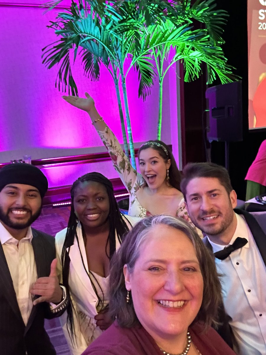 tammylieber's tweet photo. Great time tonight with my @OneAmerica colleagues, @stewardspeakers and @NiaLong ! #SS2023ANNUALGALA #morethanjusttalk https://t.co/VTQDIEWth0
