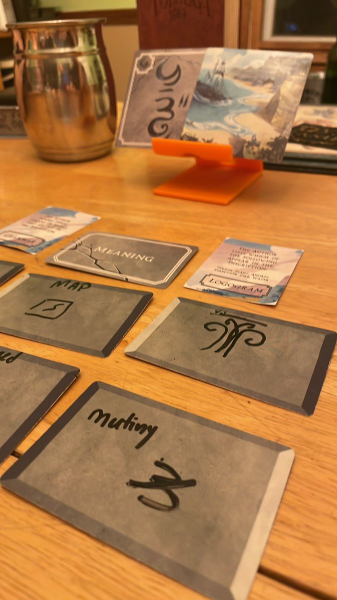 #RosettaTheLostLanguage hit the table tonight with some new abilities… Logogram saved us in a nail-biting finish on the 9th turn!