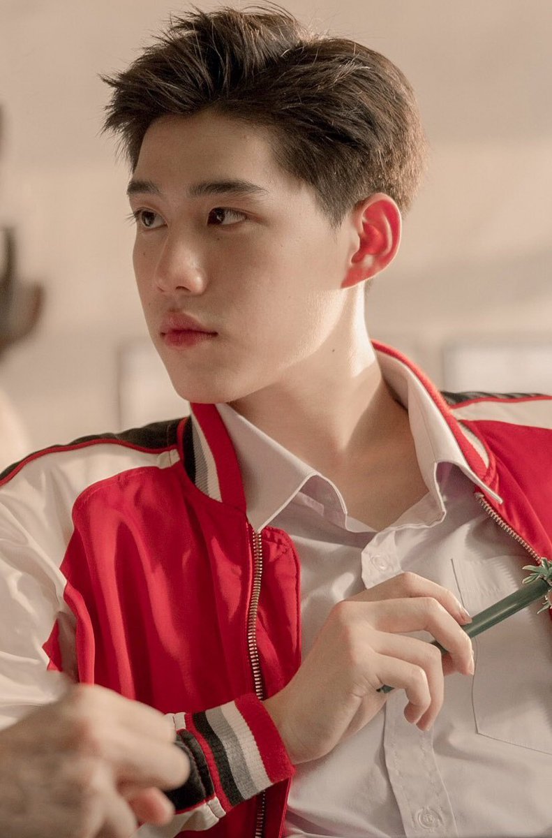 bkpp_1004's tweet photo. 오에우 미모로 시작하는 행복한 금요일  🌄 

@ppkritt #ppkritt #พีพีกฤษฏ์ #ohaew https://t.co/LyIo471DcL