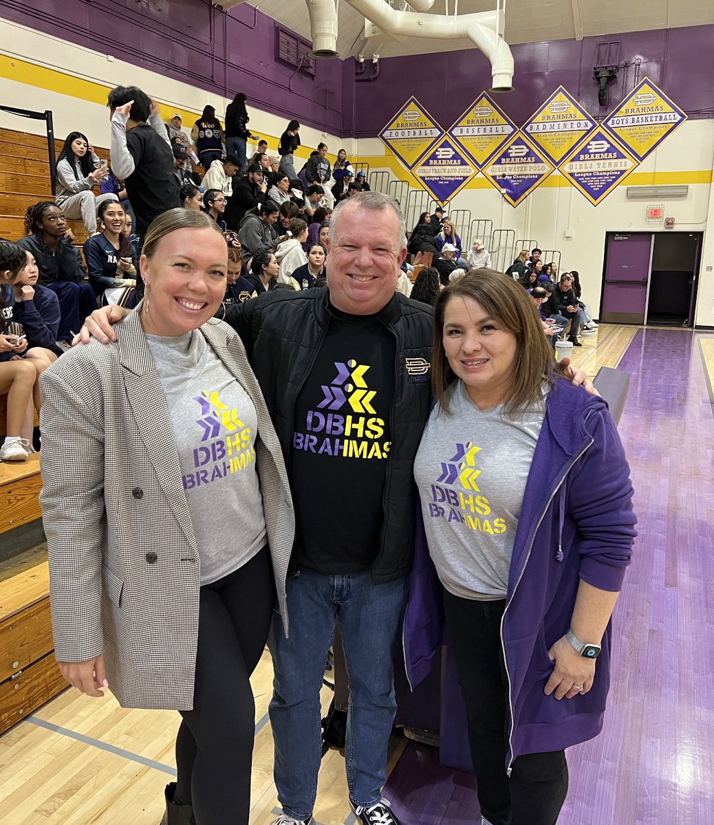 David Hong (@dbhs_principal) on Twitter photo End of the 3rd quarter, DB 11, WHS 5. Great competition! <a href="/WVUSD_Tweet/">Walnut Valley USD</a> <a href="/DiamondBarHS1/">Diamond Bar High School (official)</a> End of the 3rd quarter, DB 11, WHS 5. Great competition! <a href="/WVUSD_Tweet/">Walnut Valley USD</a> <a href="/DiamondBarHS1/">Diamond Bar High School (official)</a>