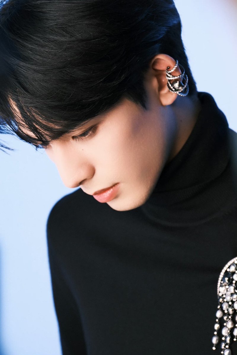 [PIC] 

Song Wei Long's team Weibo update 💙💛❤️

#ソンウェイロン #songweilongph #宋威龍 #송위룡 #songweilong #ซ่งเวยหลง #宋威龙