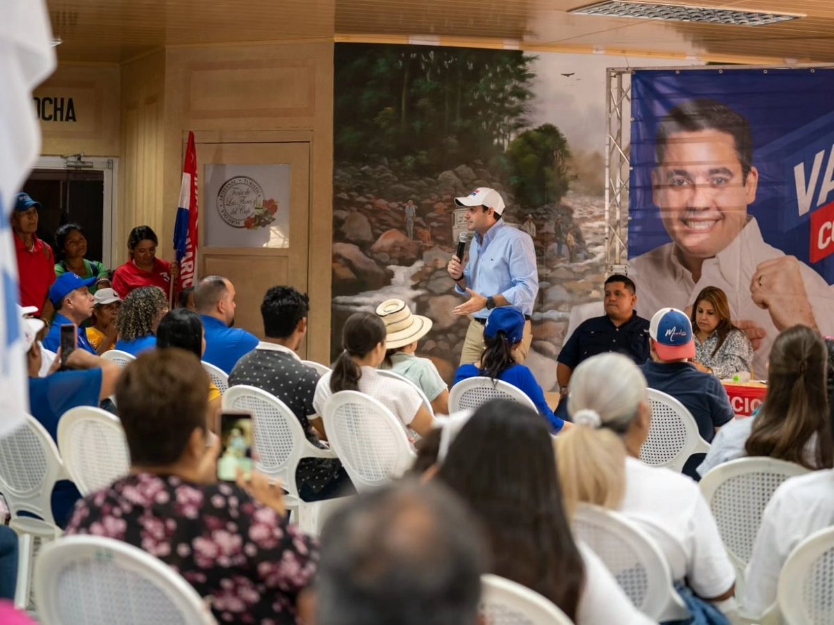 gabycarrizoj's tweet photo. Gualaca, Boquete, Dolega: La unidad es la fuerza que nos hará vencedores. ¡Gracias Chiriquí! ¡Vamos con Todo PRD!

#VamosConTodoPRD #VamosConTodoPanamá https://t.co/HUAx52H7FA