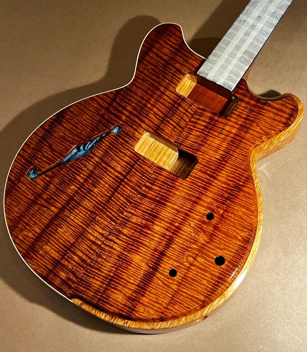 LaRoseGuitars's tweet photo. But this one is special…#betterqualitylessguitars #laroseguitars #larosewoods #madeintheusa #curlywalnut #Koa #curlykoa #luthier #handmade #handcrafted #dallasinternationalguitarshow #dallasguitarshow #digf #dallasinternationalguitarfestival #1 #2
#3 #4 #5 #6 #7 https://t.co/smuXOQoTDX