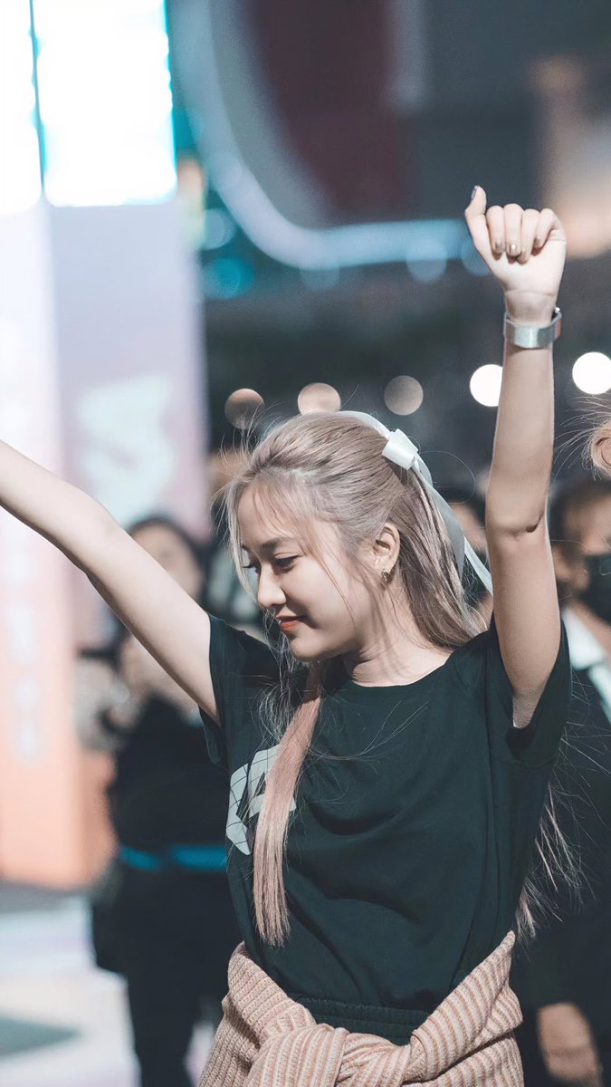 l14842180's tweet photo. #srchafreen
#WeLoveYouFreen
#WalkTowardsFreen
#FreenIsFree
Freen永远开心 永远健康
smile❤️🐰 https://t.co/8ogJKLejKB