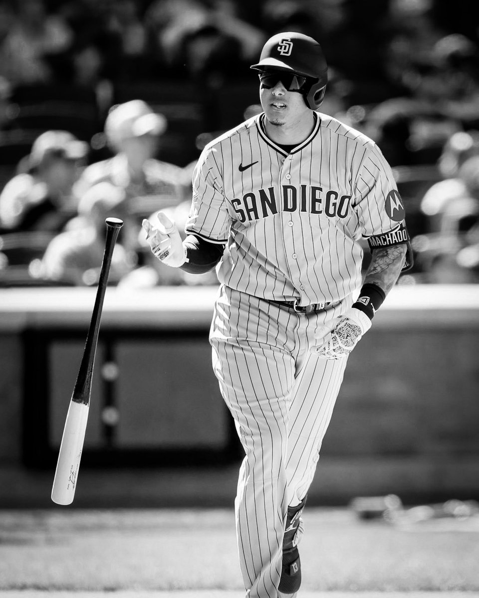 SportsInBW's tweet photo. Manny Machado. 

San Diego Padres vs Milwaukee Brewers 

#MLB | #Padres https://t.co/k1jCvDxCOk