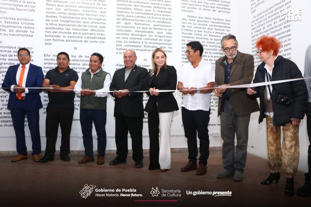 CulturaGobPue's tweet photo. #PorPuebla 🫶 | El secretario @sergio_berdejo acompañó a @Paola_Angon, presidenta municipal de @GobiernoCholula, en la inauguración de las exposiciones #Pleroma, de Vera Mercer y #WeeOnes, de Joe Broghammer.
¡Visítalas en el Museo Casa Caballero Águila! https://t.co/FL3TyPzCdH