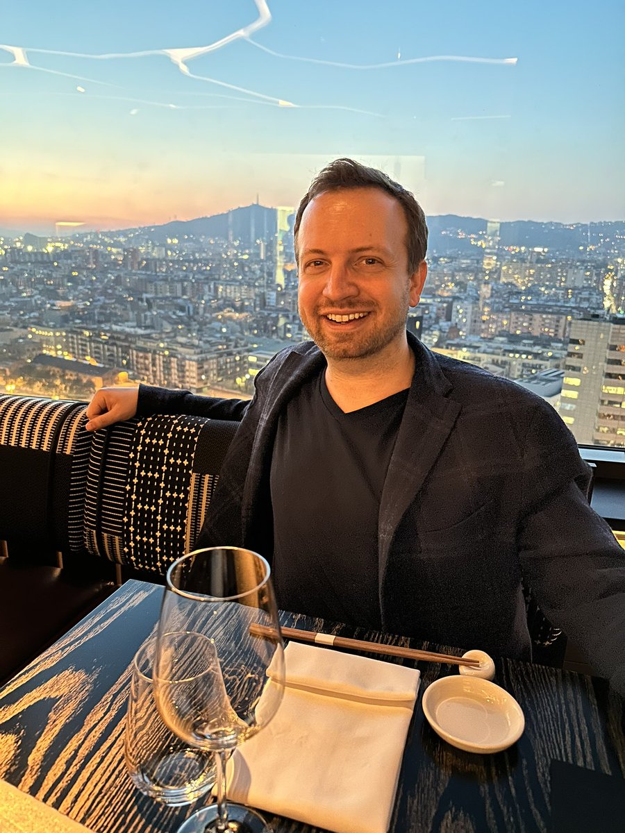 mattswider's tweet image. 🥳🎁 Today’s my birthday. I bought this mystery gift to give away to my followers &amp;amp; @TheShortcut website subscribers. Thank you for another year of support.

❤️+♻️ RT for details on how to enter &amp;amp; prize info tomorrow. Winner to be announced next Friday (one week).