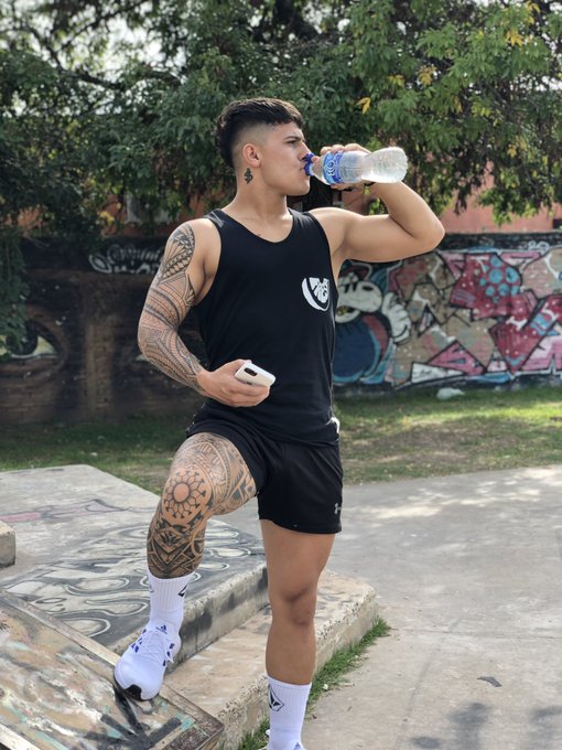TW Pornstars - SAMUEL.OOK👽. Fotos y vídeos de Twitter.