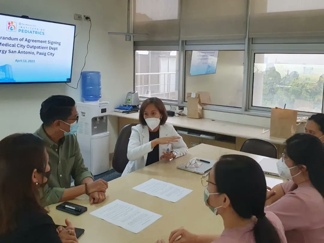 bsapasig's tweet photo. LOOK: Kap. Thomas Raymond Lising and Committee on Health and Nutrition Kgd. Rachel Marie Rustia-Olarte represented @bsapasig β
during the MoA Signing with @TheMedicalCity Institute of Pediatrics. πποΈ
#BSAxTMC #BSACollabs #TuloyAngSerbisyoBSA https://t.co/NDFKAayazP