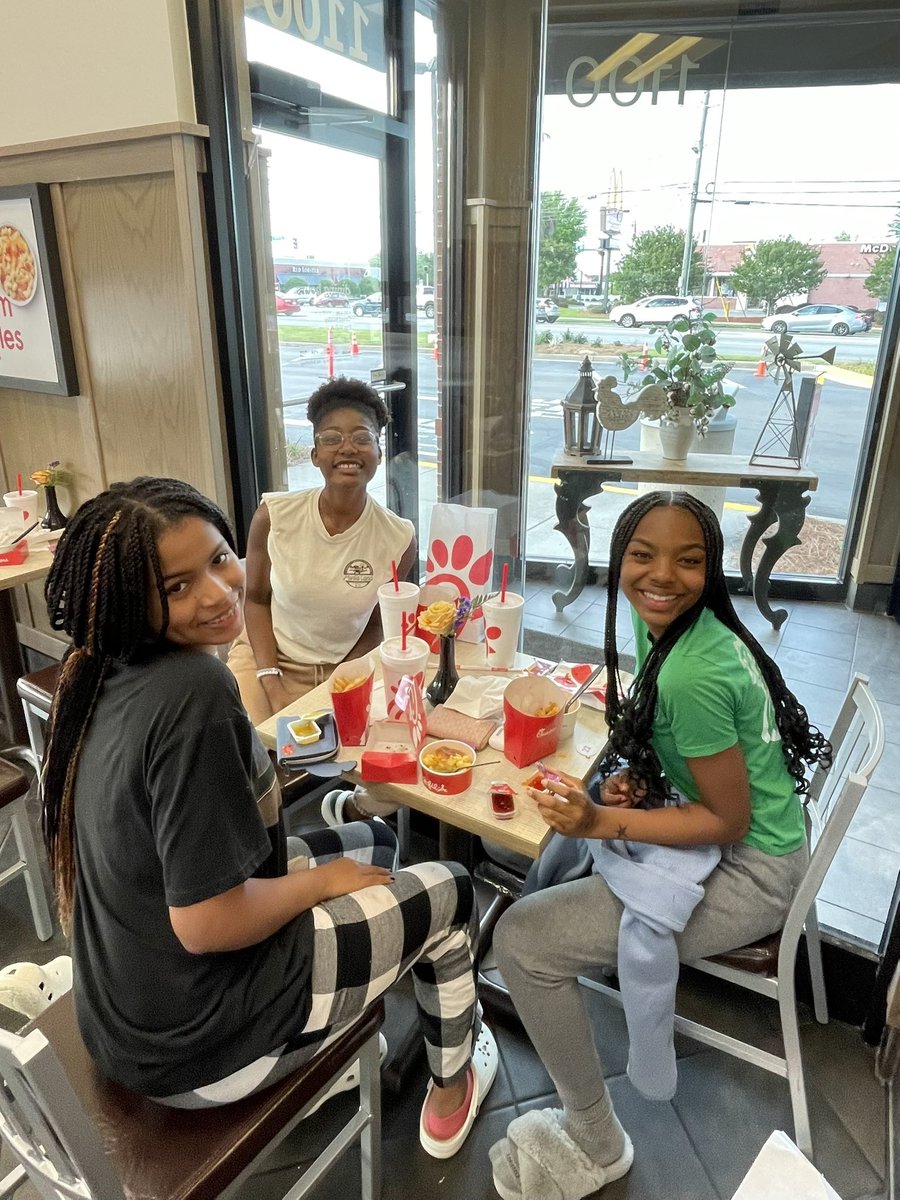 Gina Calloway tweet media