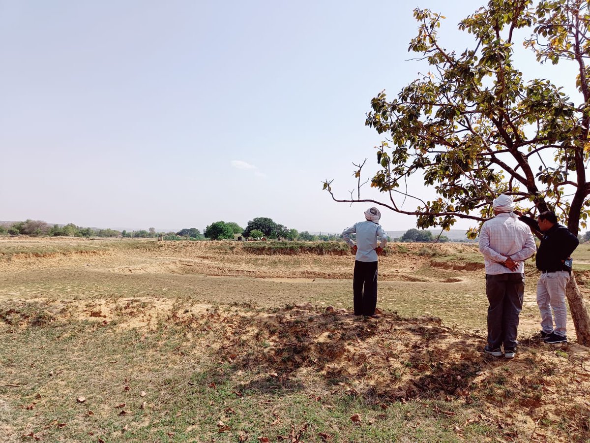 SARDA_ORG's tweet photo. Jogernala Village Watershed Committee Meeting organized by Sarda India  at Kubakhurd Village of Block Chunar in Mirzapur (U.P) under "Jogarnala Watershed Project". 
 #watershed
#watershedmanagement 
#environmentalsustainability 
 @Nareshsinghljp @NABARDOnline https://t.co/O2rEqJAc8O