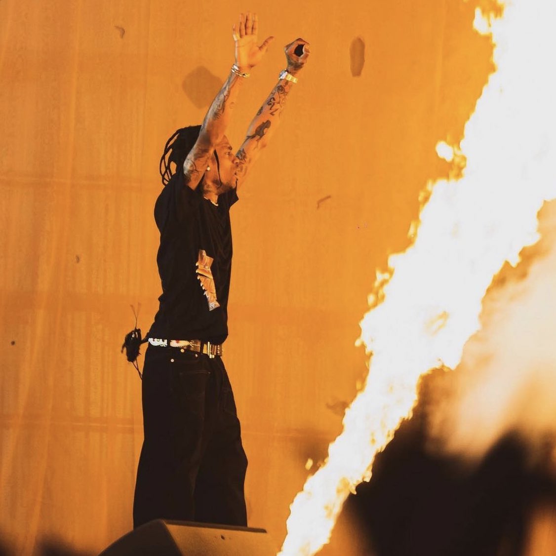 LaflameScott's tweet photo. LA FLAME ALL SUMMER https://t.co/m519m10KFS