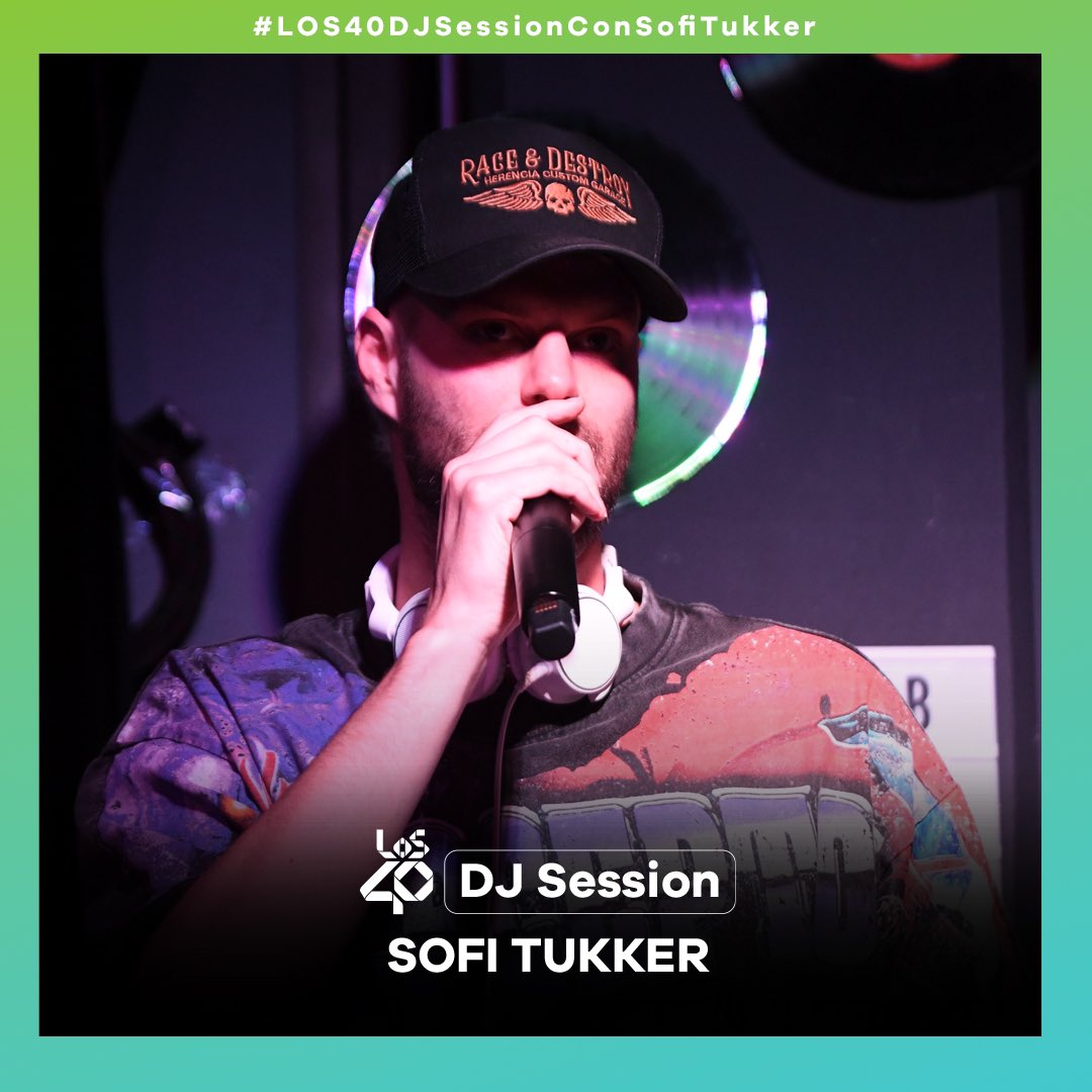 los40mx's tweet photo. .@sofitukker nos hizo vibrar con su estilo único en #LOS40DJSession con Sofi Tukker 🤩🤩🤩 https://t.co/rlutqewqhj