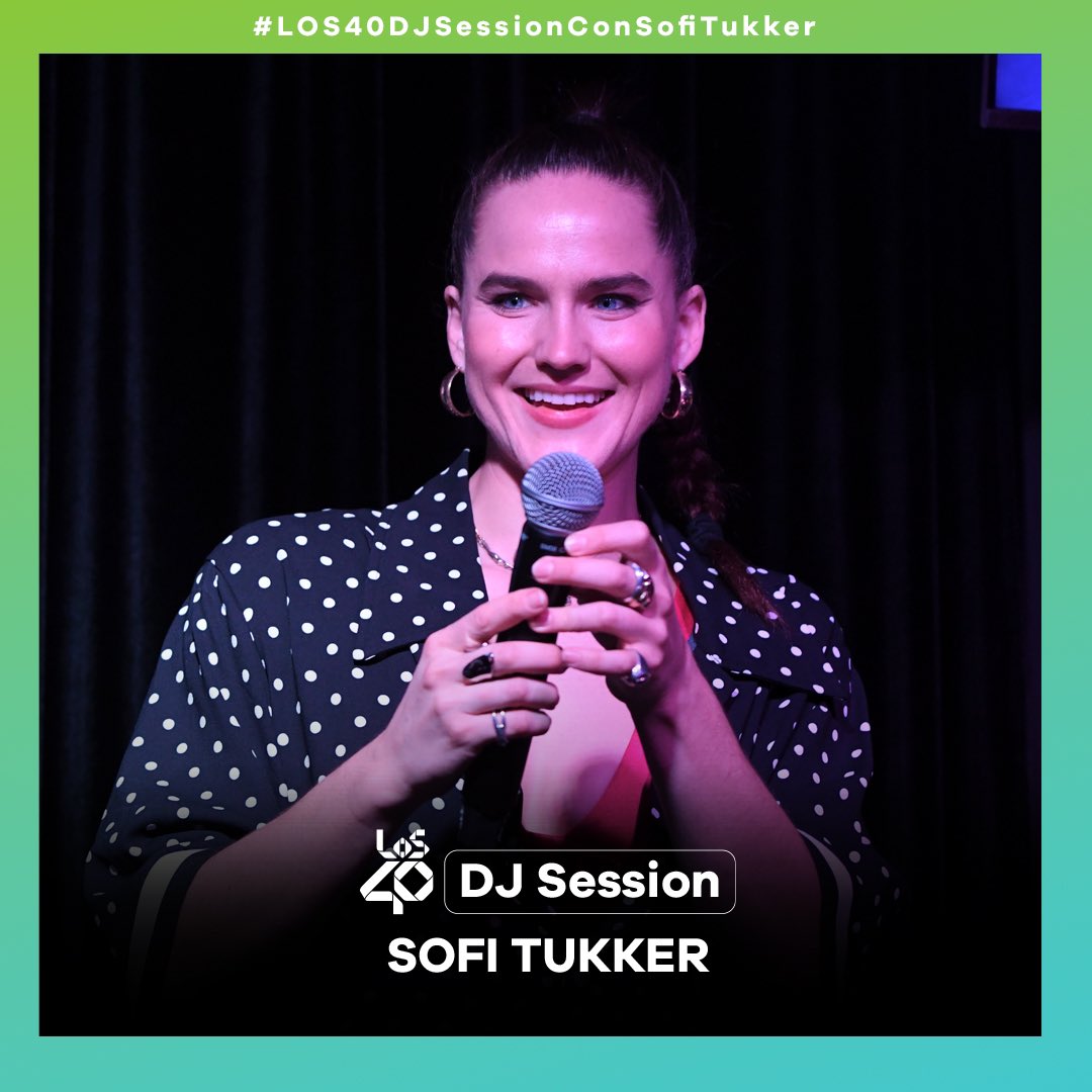 los40mx's tweet photo. .@sofitukker nos hizo vibrar con su estilo único en #LOS40DJSession con Sofi Tukker 🤩🤩🤩 https://t.co/rlutqewqhj