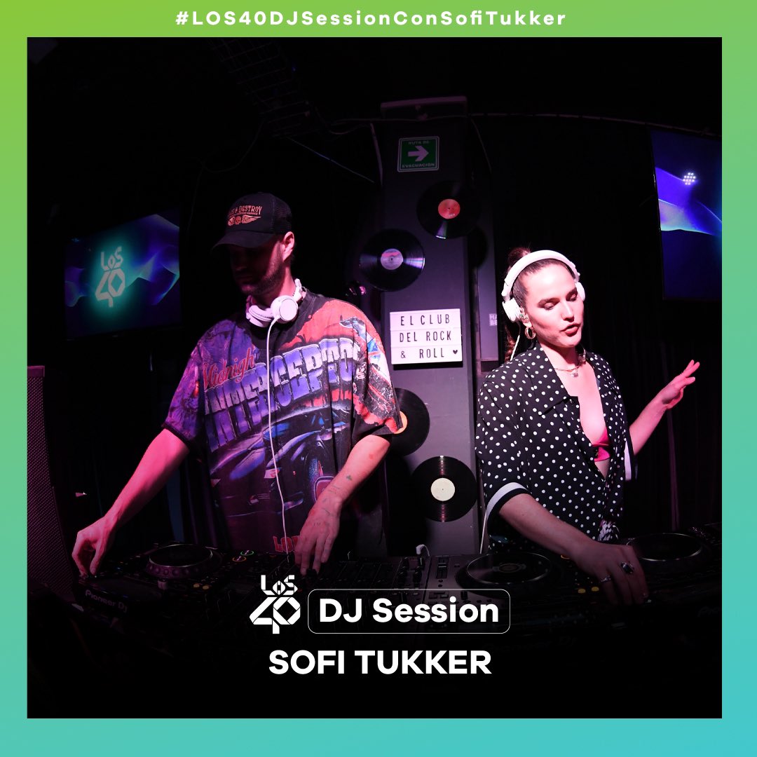 los40mx's tweet photo. .@sofitukker nos hizo vibrar con su estilo único en #LOS40DJSession con Sofi Tukker 🤩🤩🤩 https://t.co/rlutqewqhj