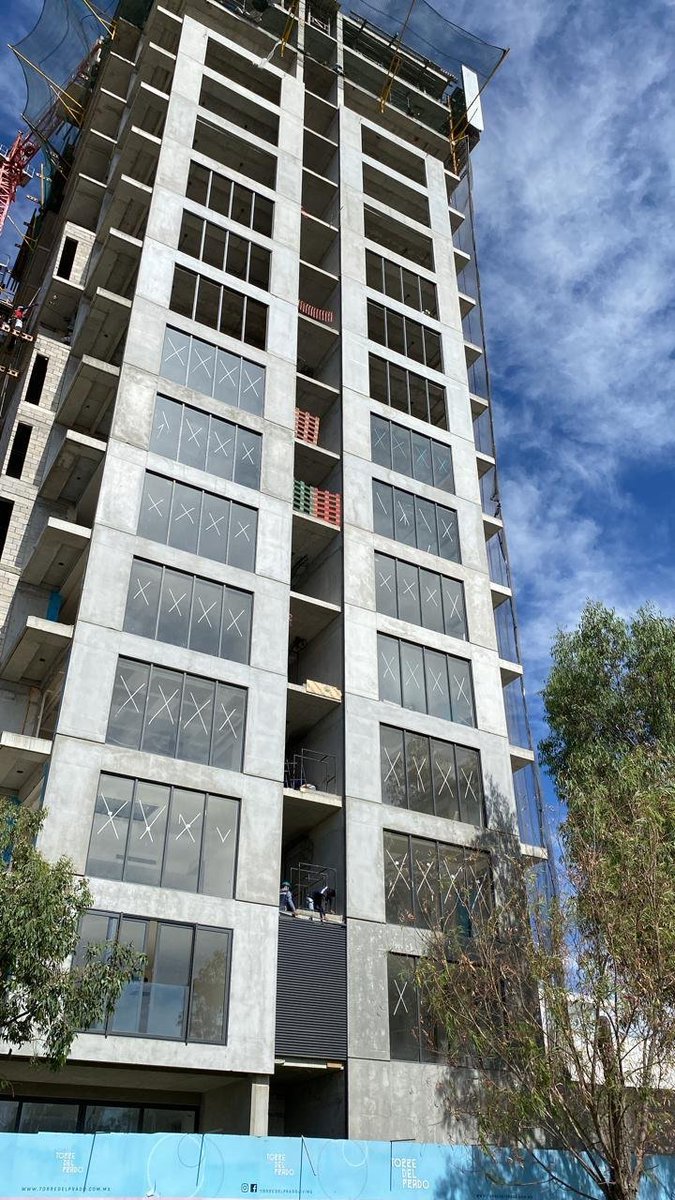 Torre Del Prado.

#Guadalajara #cityscape #Gdl #Gdlmx ##Guadalajaramx #Guadalajara2023 #guadalajarajalisco #arquitectura
