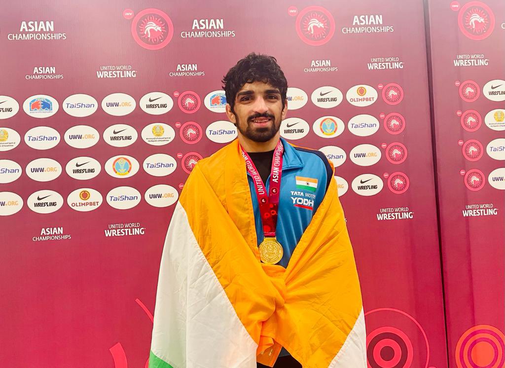 What an incredible performance by 🇮🇳's #TOPSchemeAthlete Aman Sherawat at #WrestleAstana Asian Championships 2023!

At just 17, he dominated the FS 57kg 🥇 match, defeating Almaz Smanbekov of Kyrgyzstan by 9-4. 

Congratulations Aman, you've made our country proud!
