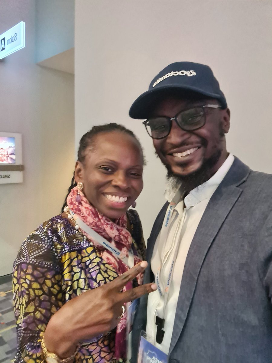 The @AfriFintech summit was lit!!

I enjoyed connecting with Fintech leaders and investors 

@octamile is helping fintechs reduce loan defaults and expand Revenue opportunities 

#Embeddedinsurance
#AFTSDC2023 

Cc @AdeoluZer @ericasuma @sinafatai, Jide Ogunjobi