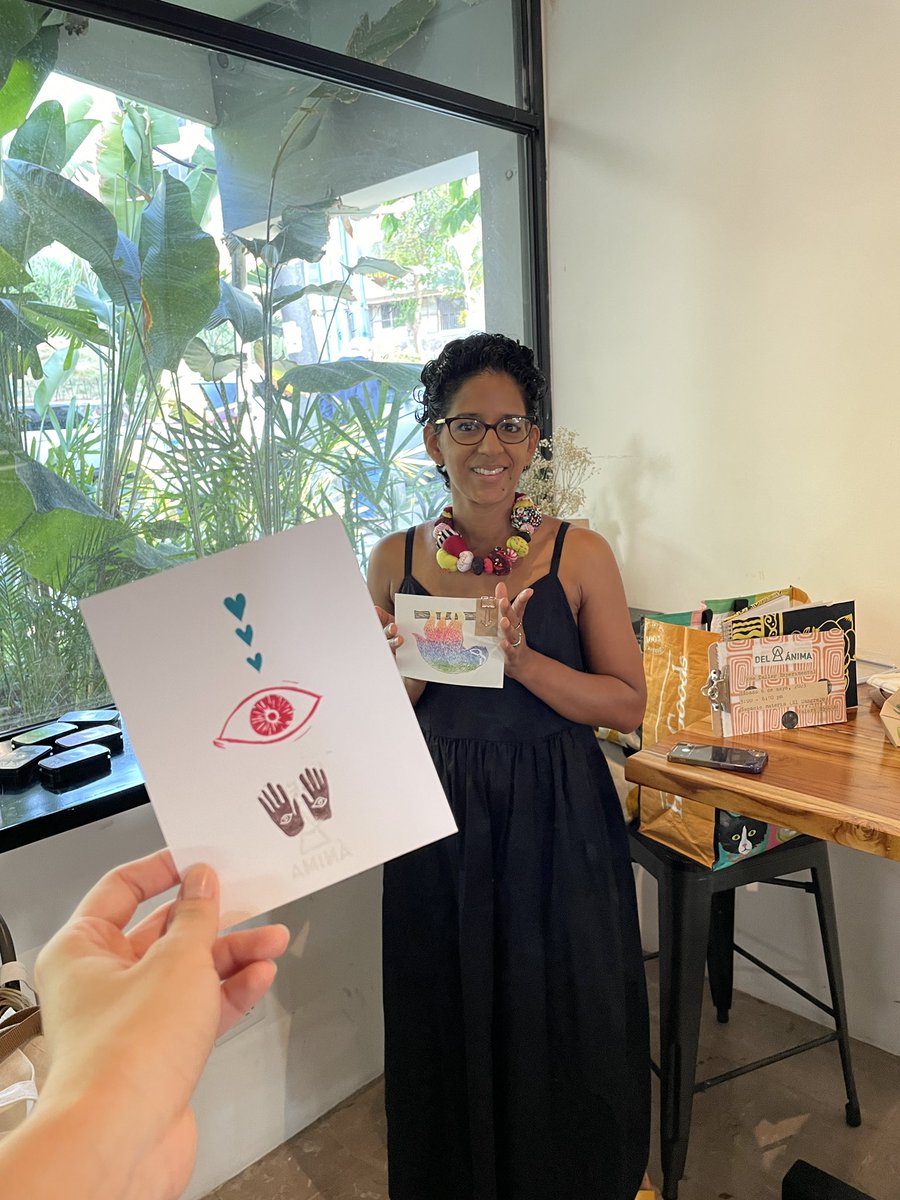 valchscoops's tweet photo. Tan feliz de celebrarte Dilia!!! 💗3️⃣🍕Role Model Emprendedora. Rawrs Goods pizza for the win https://t.co/1JsSx2FtvS