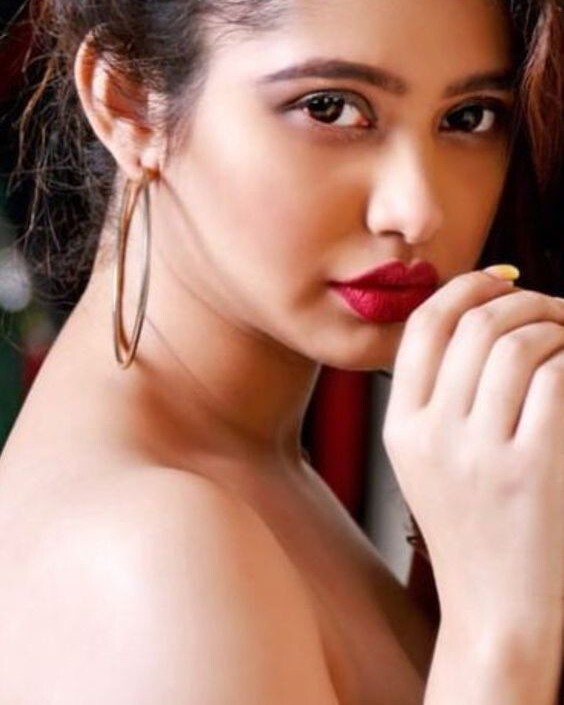 BollyUpdatescom's tweet photo. Ena Saha #EnaSaha https://t.co/rMUefc2gdv https://t.co/qxmuRbNSzC