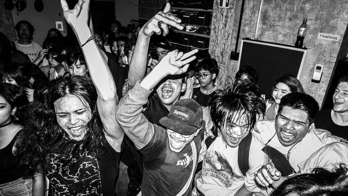 Band Announcement - We are looking for a lead guitarist to help finish up an album and to play shows in support of its release. Future plans are unknown but we remain hopeful.

Thanks for the 9 years thus far, love y'all.

Full post here: bit.ly/4061Txi