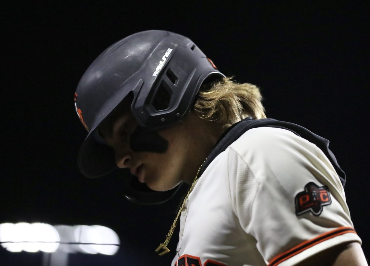 Citizen_Ross's tweet photo. .@Piratebaseball under the lights looks tough 😤 https://t.co/vJdktr5j9U