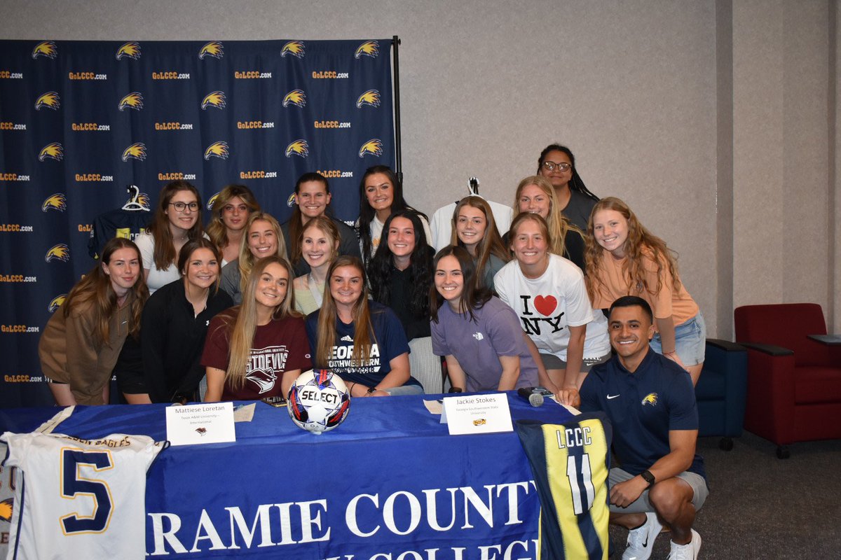 ainsley_basich2's tweet photo. so beyond proud of my girls 

@LCCCwSoccer https://t.co/JkW0qDB0oO