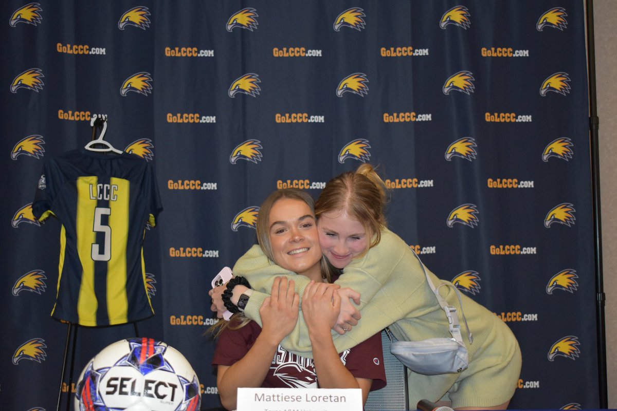 ainsley_basich2's tweet photo. so beyond proud of my girls 

@LCCCwSoccer https://t.co/JkW0qDB0oO