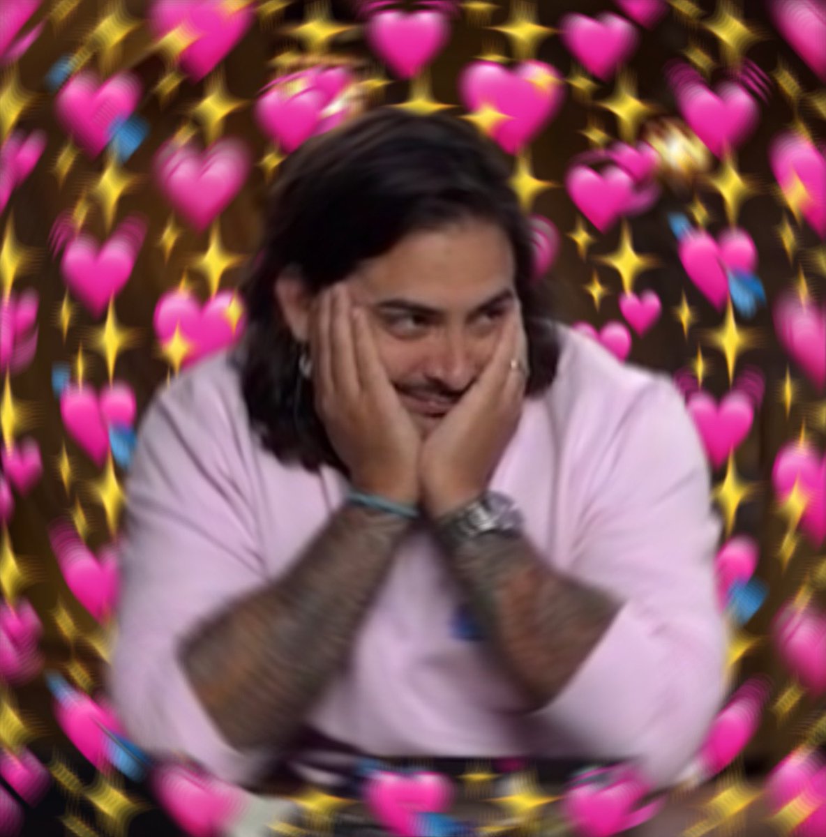 plotgirllsummer's tweet photo. THE ROBOTS ARE IN LOVE I REPEAT THE ROBOTS ARE IN LOVE I’ve never been happier in my life #criticalrolespoilers https://t.co/6IhlNsWUKb