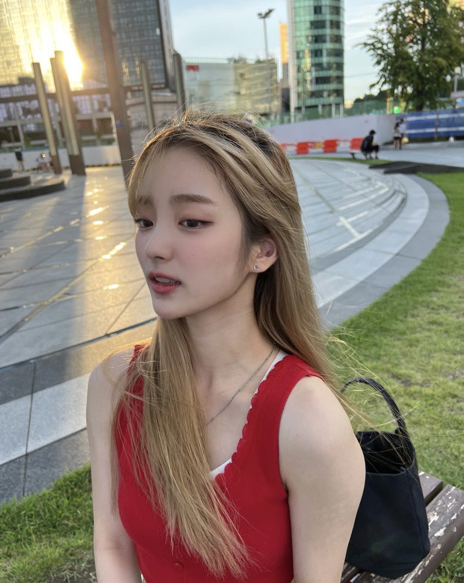 ICHILLINfk's tweet image. Ya ando afuerita del 𝚣ócalo y bien lista para el #𝑚ūs𝑖c𐚁̸𝑏an𝑘在𝕞𝔢𝕩 al cual soy 𝕚nvitada especial gracias a mis #𝕞𝔢𝕩icān𐀶𝑣ibɘs y de algo me sirvió tener el { 𝚗opal 🌵 } en la 𝑓rente para ser parte de este #speciål𖡼𝟶𝟺𓏸𝟷𝟹.

𝚕abios 𝚍e 𝑓resa, #𝚖ęlly