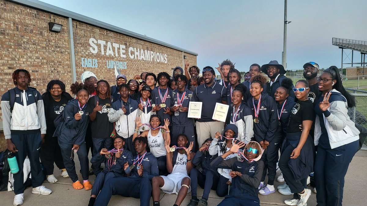 LSOCTrackField's tweet image. UIL 3A District 09 Champions, both boys &amp;amp; girls!