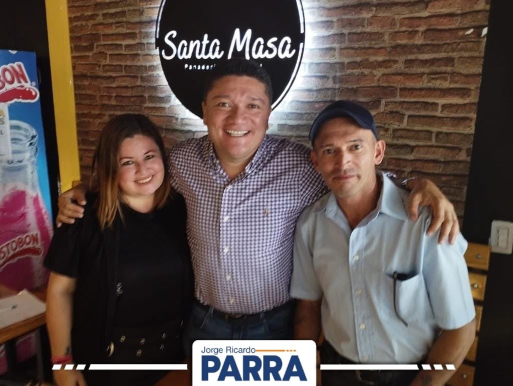 JorgeR_Parra's tweet photo. Espacios de ideas, fortalecimiento y crecimiento. ¡Gracias! Que fortuna poder compartir con Richard Gutiérrez y proyectar un mejor Quindío. 🫱🏻‍🫲🏽👊🏻💪🏻💙

#Oportunidades #Quindío #FortaleciendoIdeas #Parra https://t.co/QmQAQDnlQa