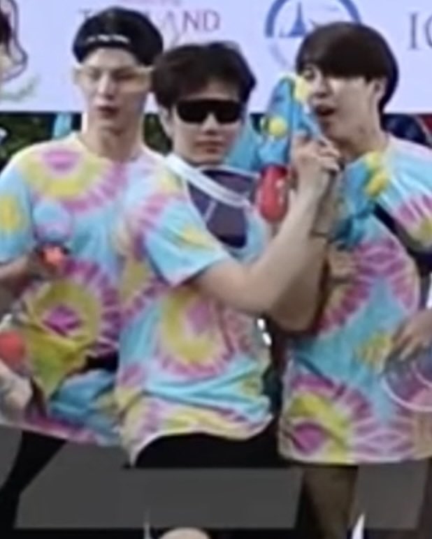 sana .ᐟ closed ★ tweet media