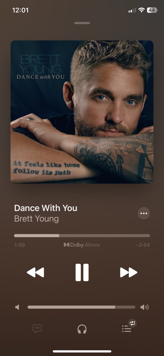 I am in love🥹🫶🏻 you never disappoint!!! @BrettYoungMusic #DanceWithYou
