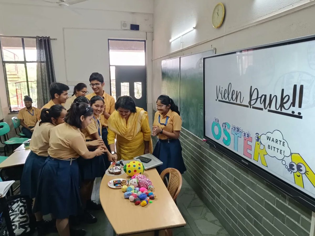 tagoreeok's tweet photo. Egg-spanding the Easter Happiness and Cheer
Frohe Ostern!!
German learners celebrated Easter in the school! 
To endorse the Egg-citing Season of Renewal - Class VII had created bunnies and eggs with the recycled material.
Class X have baked delicious cakes and brownies https://t.co/SOVTPj99dp