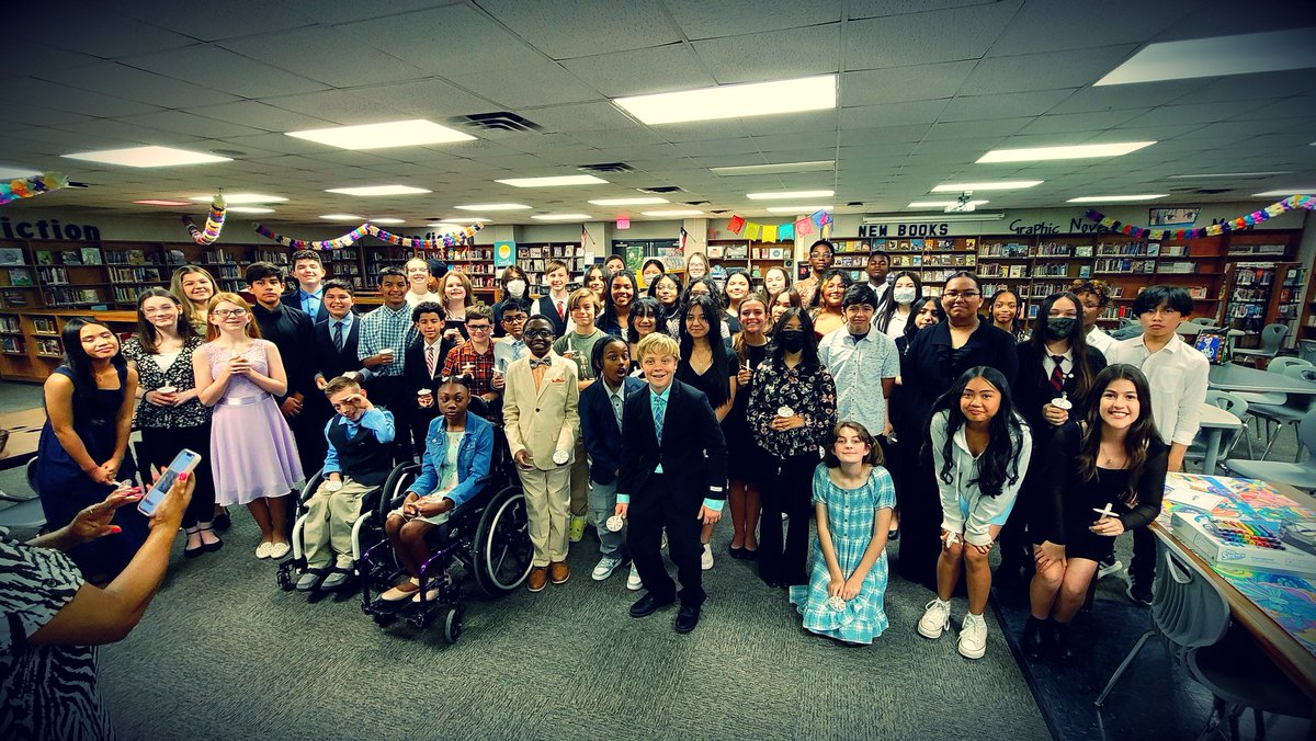 mathedology's tweet photo. National Junior Honor Society induction. I am so proud of our scholars! Our amazing Eagles will change this world!  🦅💙🦅 
@edwhiteneisd @dataedwhite @neisd @dr_maika @NEISDExecDir @fruiz1208 #rootededwhite https://t.co/iSv8SrSla2