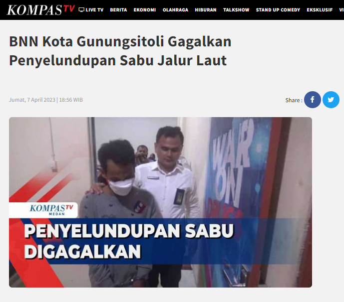 djsojdosod's tweet photo. Malah sekarang BNN yg kelihatan ada kerjanya. KSAL dan TNI AL seperti tidak bertaring utk cegah penyelundupan laut. Ucapan KSAL Muhammad Ali utk berantas penyelundupan laut adalah omong kosong. Masih mending Panglima TNI ketika dia   masih jabat KSAL

https://t.co/cuWemrBEXE https://t.co/fts0JyShEb