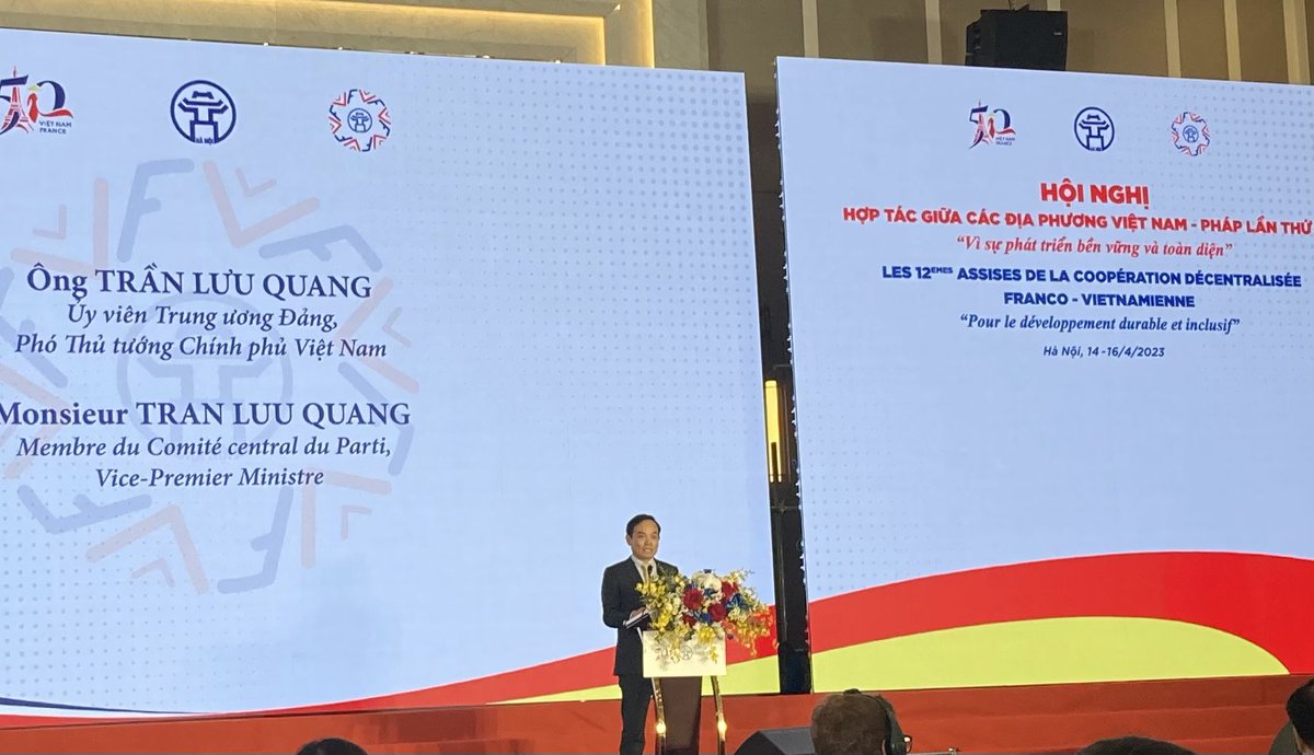 conan_herve's tweet photo. #Hanoi Lors de l’ouverture des Assises de la #CooperationDecentralisée 🇫🇷🇻🇳#VietnamFrance12 les intervenants ont souligné le rôle primordial des opérateurs 🇫🇷 en lien avec @FranceAuVietnam pour accompagner les projets #DAECT @CNCD_Fr @AFD_France @expertisefrance @FVolontaires https://t.co/pQwgodWXKQ