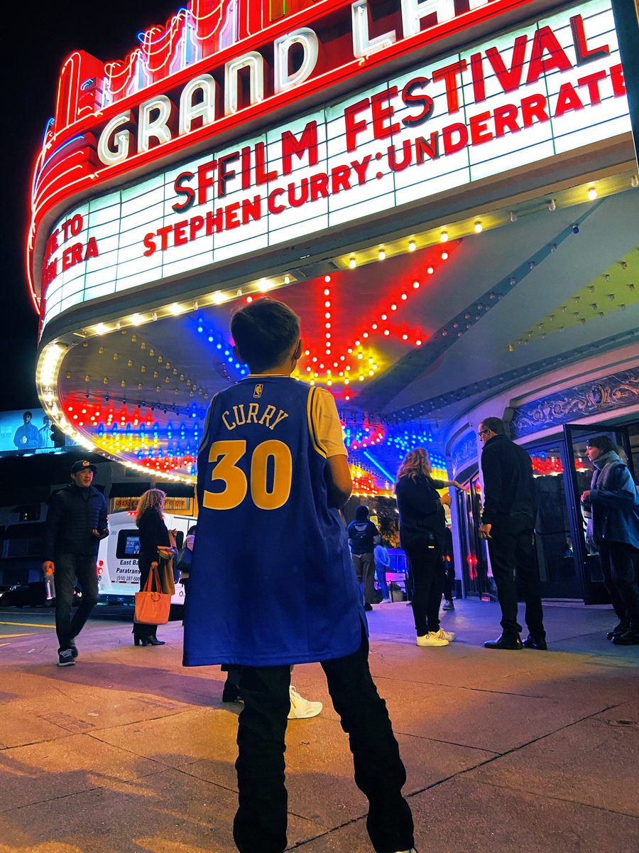 Two thumbs up from my nephew for the new @StephenCurry30 documentary “Stephen Curry: Underrated”—thanks to @SFFILM for bringing it to Oakland. A must see when it hits wide release in July.