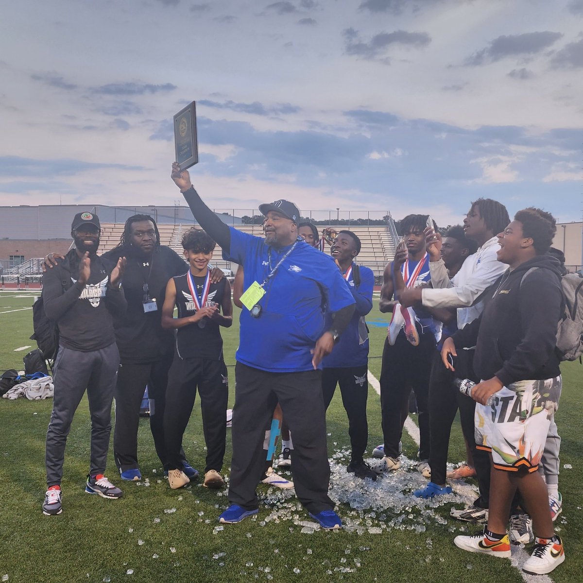 DerrellOliver's tweet photo. Congratulations to the Dekaney Wildcats.  2023 14-6A District Champions - Boys Track &amp; Field🥇🥇👟⁦@Dekaneywildcat⁩ ⁦@DekaneyWildcats⁩ ⁦@SpringISD⁩ ⁦@ajacinto3⁩ https://t.co/njUp19qA08