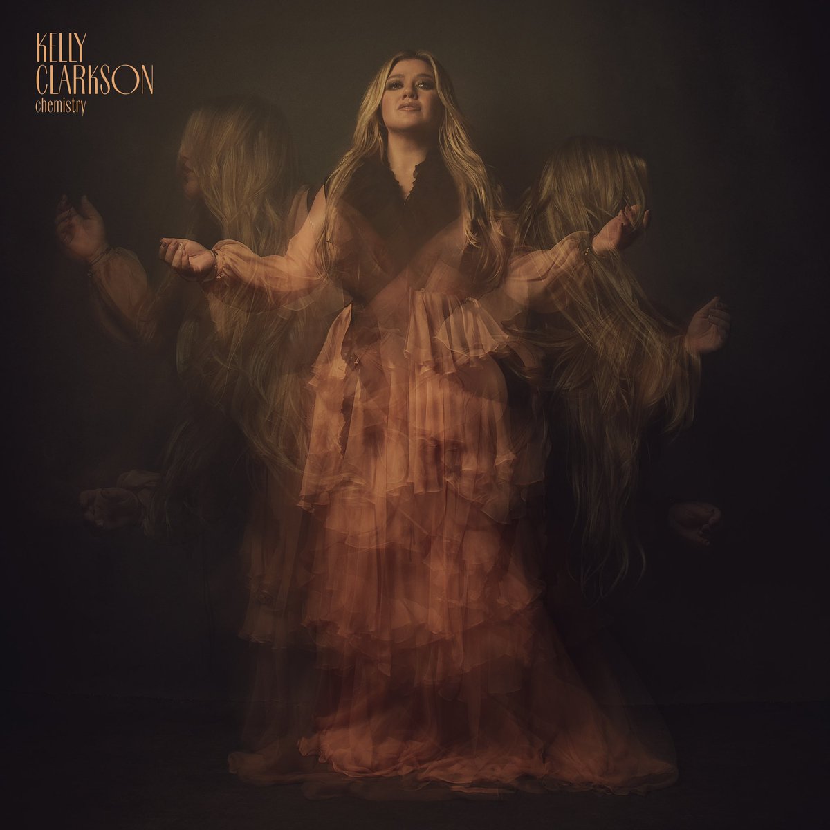 kellyclarkson's tweet photo. my new album ‘chemistry’ is coming June 23rd! pre-order and pre-save now to get my two new songs “mine” and “me”! https://t.co/Sd3Nn4xgEv #mineme #chemistry https://t.co/LlAJUo8Kla