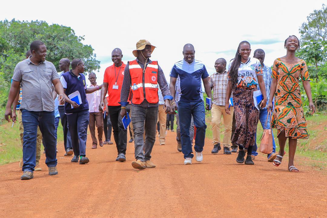 UgandaRedCross's tweet photo. In Partnership with @ceforduganda through a consortium with @DCAUganda, @LWF &amp; @CSBAGUGANDA funded by @eu_echo, we are involved in a simulation exercise in Yumbe to test the operational capacity and decision making ability of District Disaster Management Committees (DDMCs). 
1/2 https://t.co/fEtylewGds