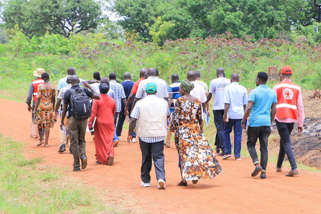 UgandaRedCross's tweet photo. In Partnership with @ceforduganda through a consortium with @DCAUganda, @LWF &amp; @CSBAGUGANDA funded by @eu_echo, we are involved in a simulation exercise in Yumbe to test the operational capacity and decision making ability of District Disaster Management Committees (DDMCs). 
1/2 https://t.co/fEtylewGds